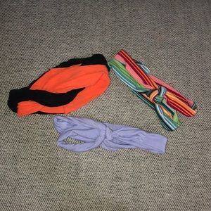 Knotted head band bows